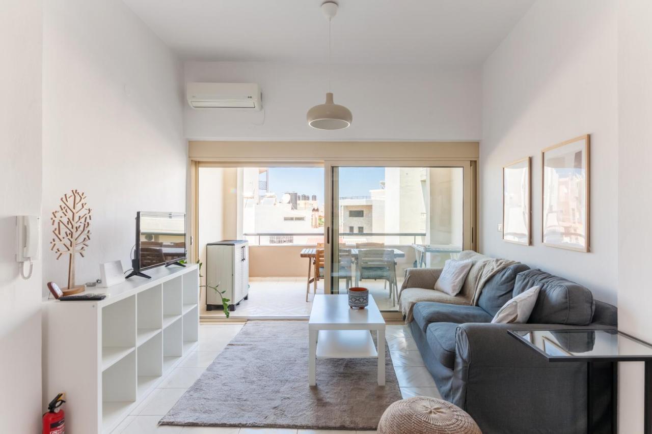 Lovely Apartment Close To The City Center Iraklion Buitenkant foto